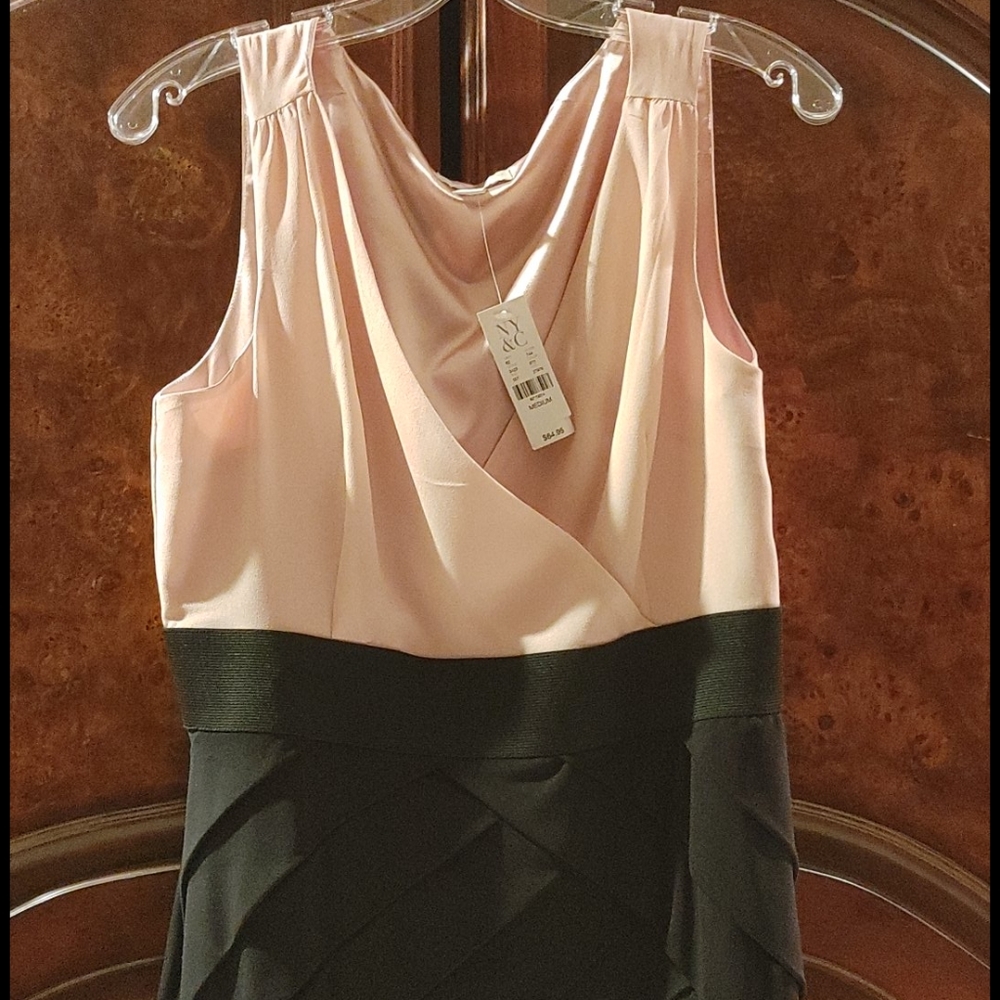 Dress - Picture 3 of 3